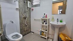 Blk 228A Ang Mo Kio Court (Ang Mo Kio), HDB 5 Rooms #589154401